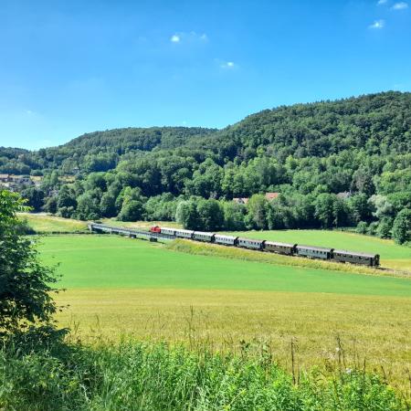© Julia Baumüller: Nähe Streitberg, Museumsbahn der Fränkischen Schweiz; unterwegs mit der Agilis-Bahn und mit dem Rad durch die Fränkische Schweiz.